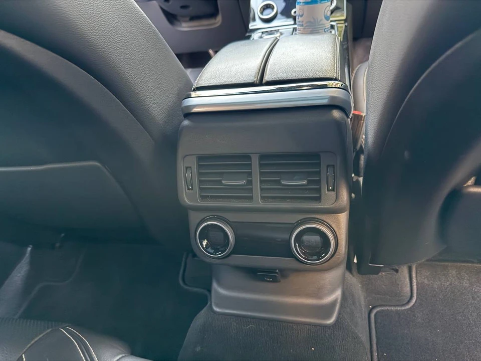 2019 Land Rover Range Rover Velar - Image 20 of 23