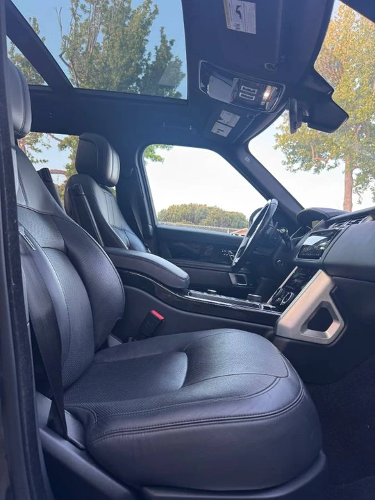 2019 Land Rover Range Rover L405 - Image 9 of 14