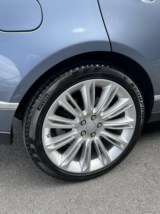 2019 Land Rover Range Rover L405 - Image 23 of 31
