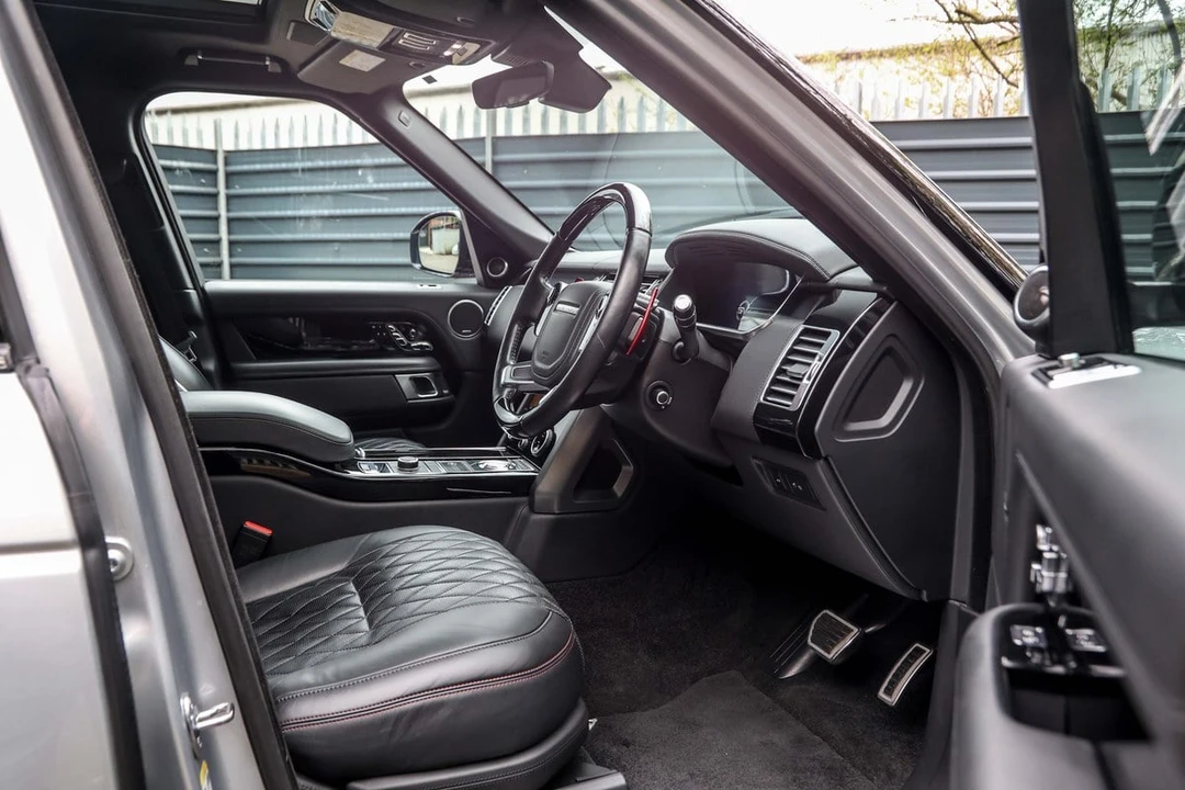 2018 Land Rover Range Rover L405 - Image 14 of 31