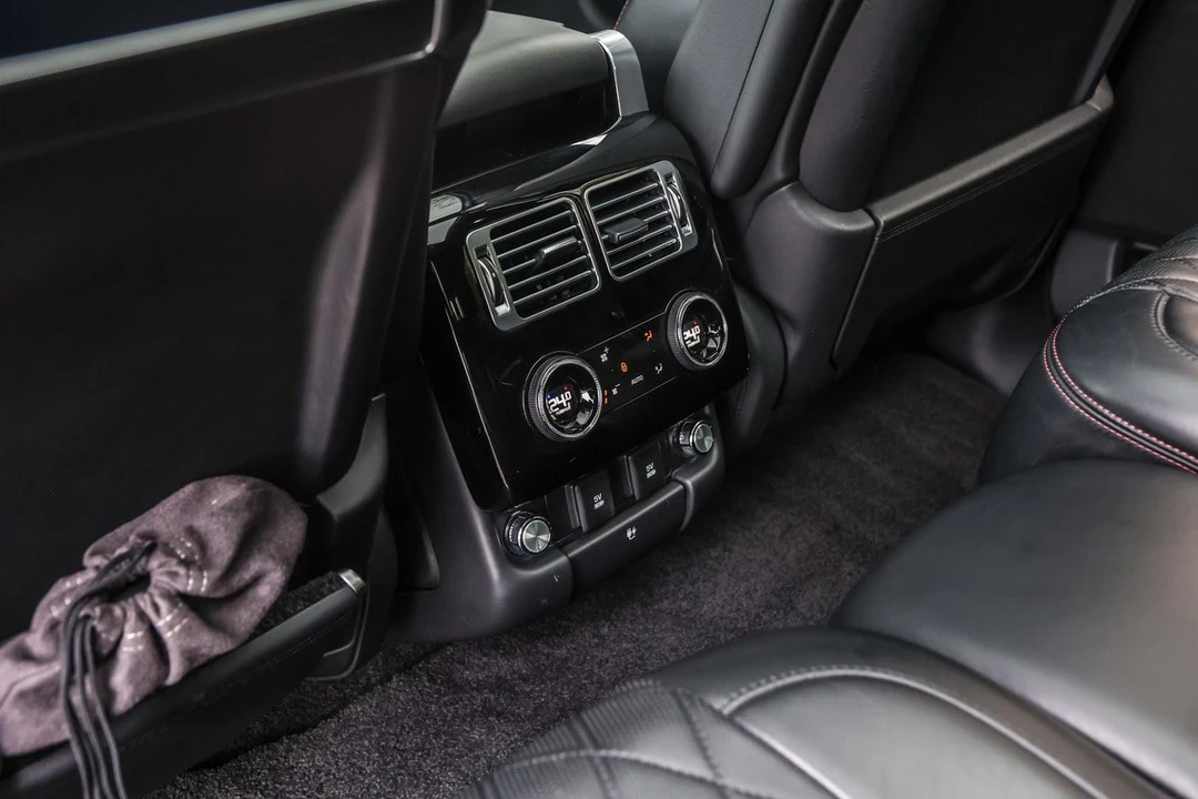 2018 Land Rover Range Rover L405 - Image 16 of 31
