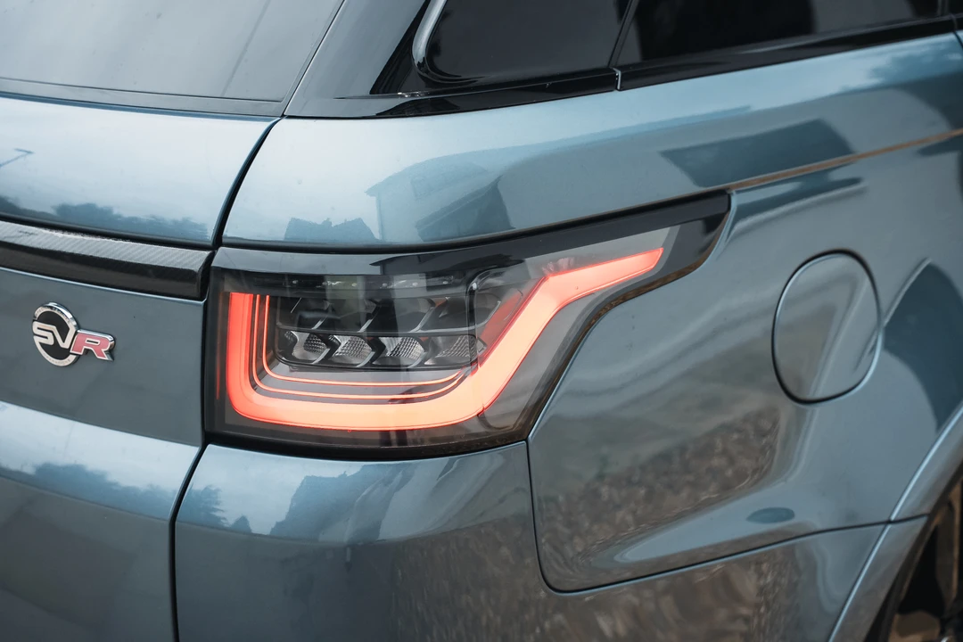 2019 Land Rover Range Rover Sport SVR L494 - Image 25 of 31