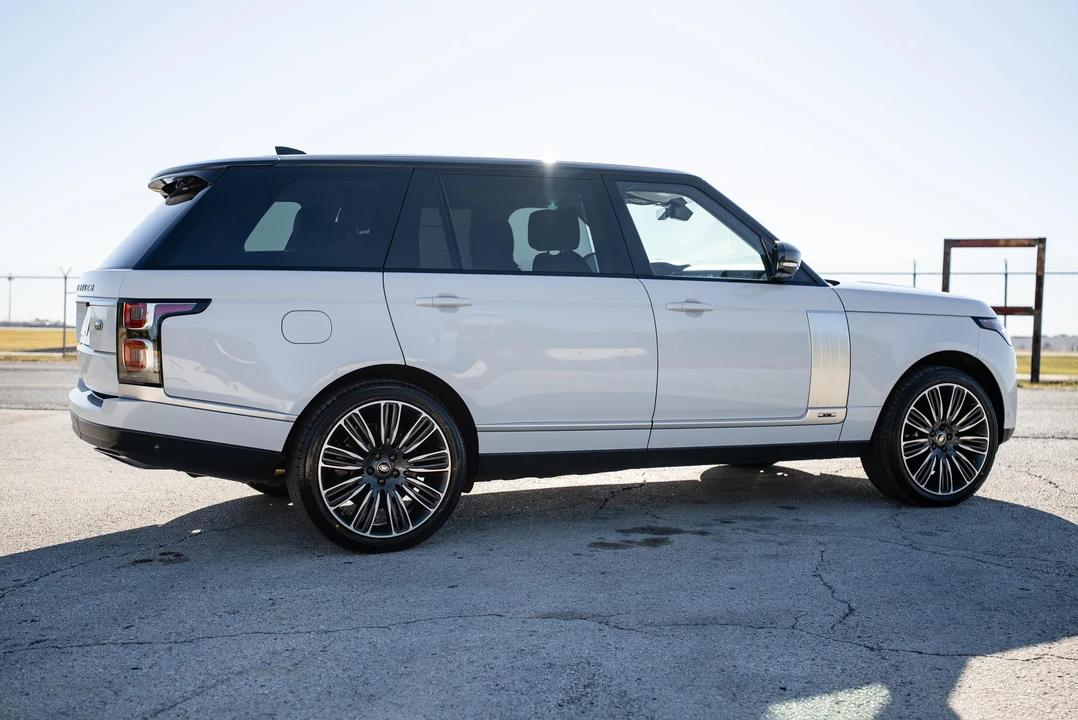 2019 Land Rover Range Rover L405 - Image 12 of 31
