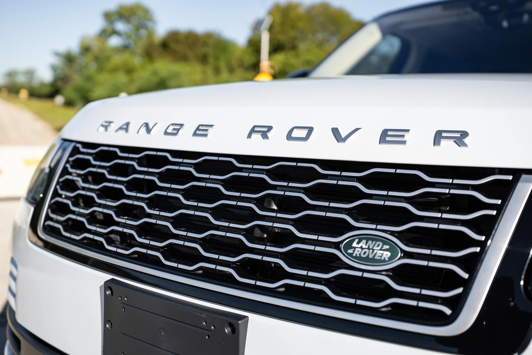 2019 Land Rover Range Rover L405 - Image 18 of 31
