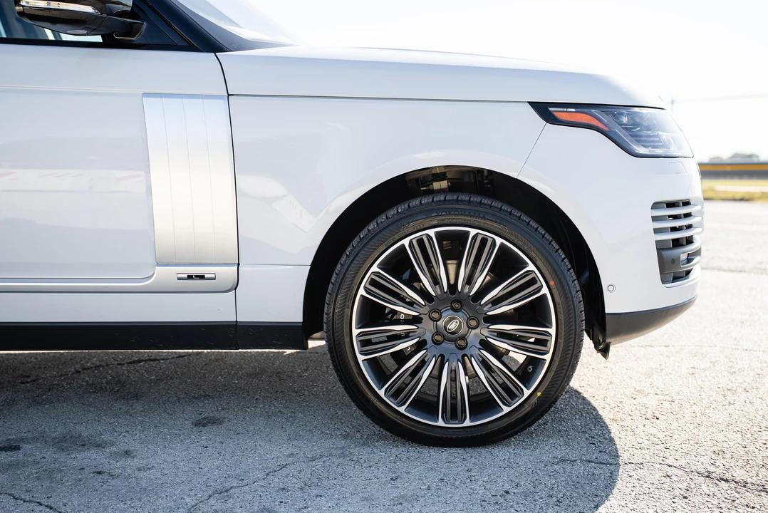 2019 Land Rover Range Rover L405 - Image 28 of 31
