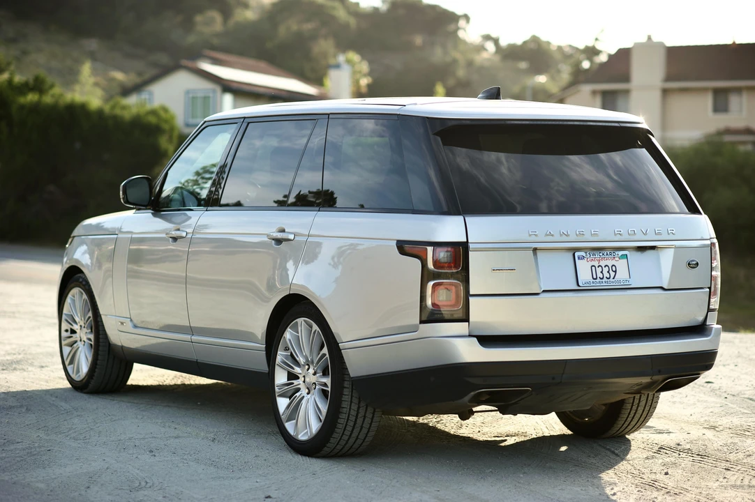 2019 Land Rover Range Rover L405 - Image 12 of 31