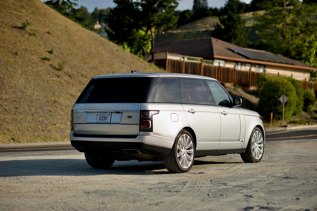 2019 Land Rover Range Rover L405 - Image 14 of 31