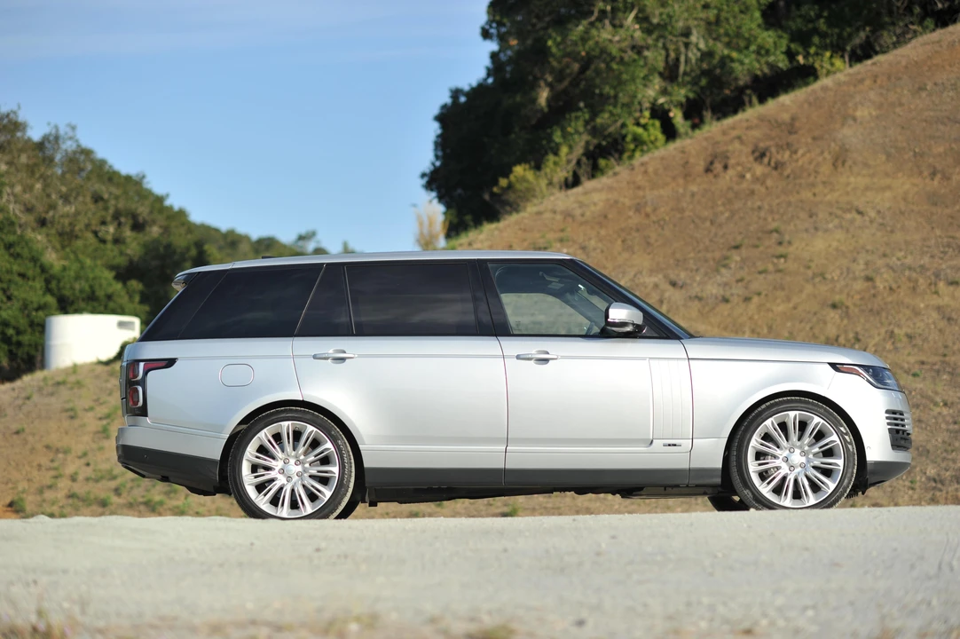 2019 Land Rover Range Rover L405 - Image 15 of 31