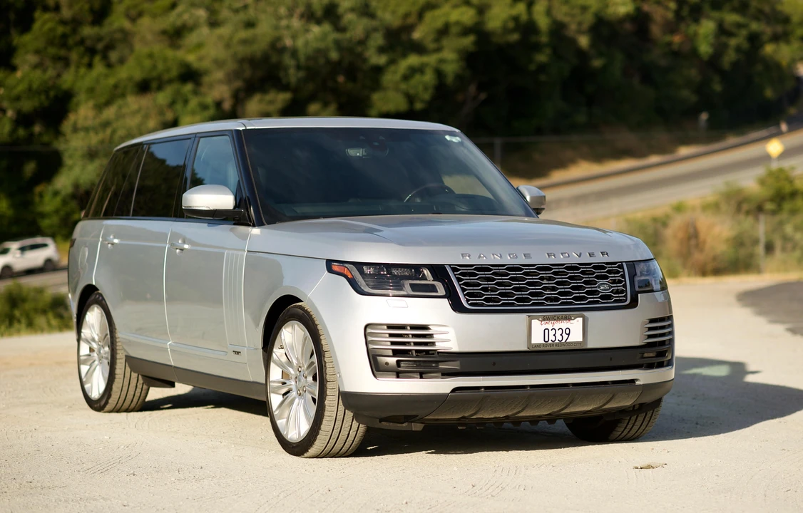 2019 Land Rover Range Rover L405 - Image 18 of 31