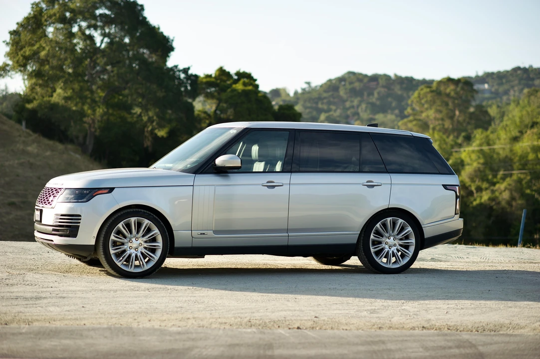 2019 Land Rover Range Rover L405 - Image 9 of 31