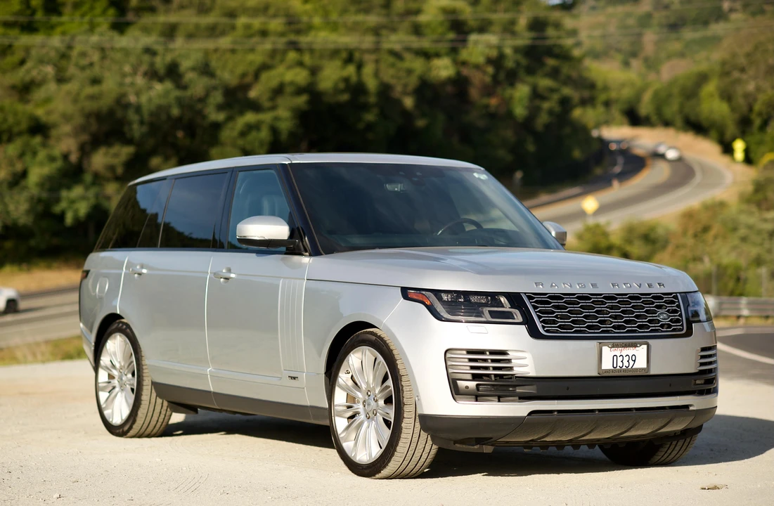 2019 Land Rover Range Rover L405 - Image 17 of 31