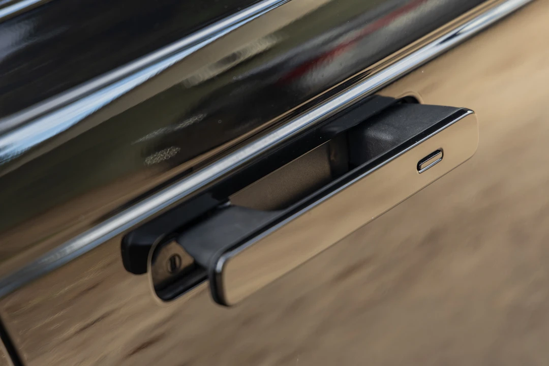 2019 Land Rover Range Rover Velar - Image 20 of 31