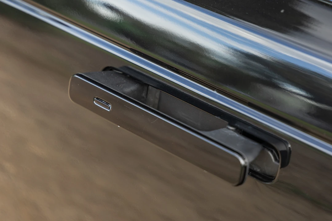 2019 Land Rover Range Rover Velar - Image 28 of 31