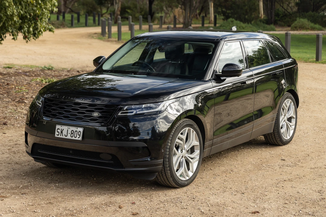 2019 Land Rover Range Rover Velar - Image 9 of 31