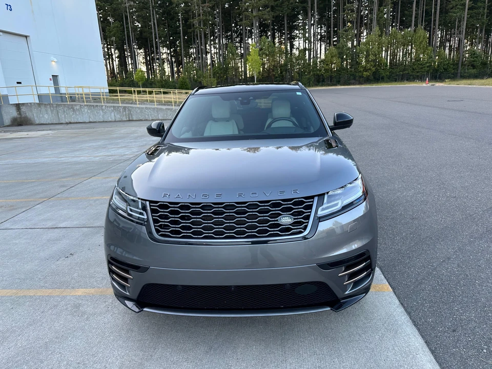 2019 Land Rover Range Rover Velar - Image 7 of 31