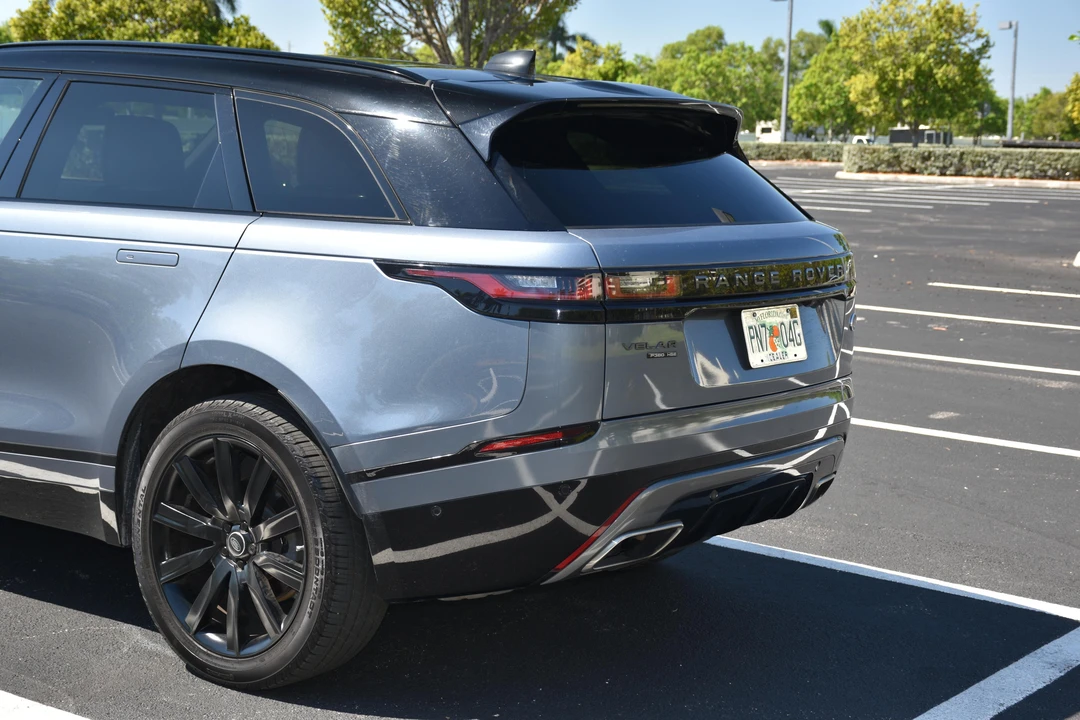 2019 Land Rover Range Rover Velar - Image 17 of 31