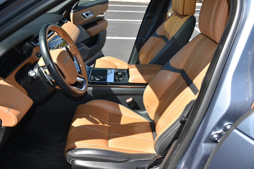 2019 Land Rover Range Rover Velar - Image 26 of 31