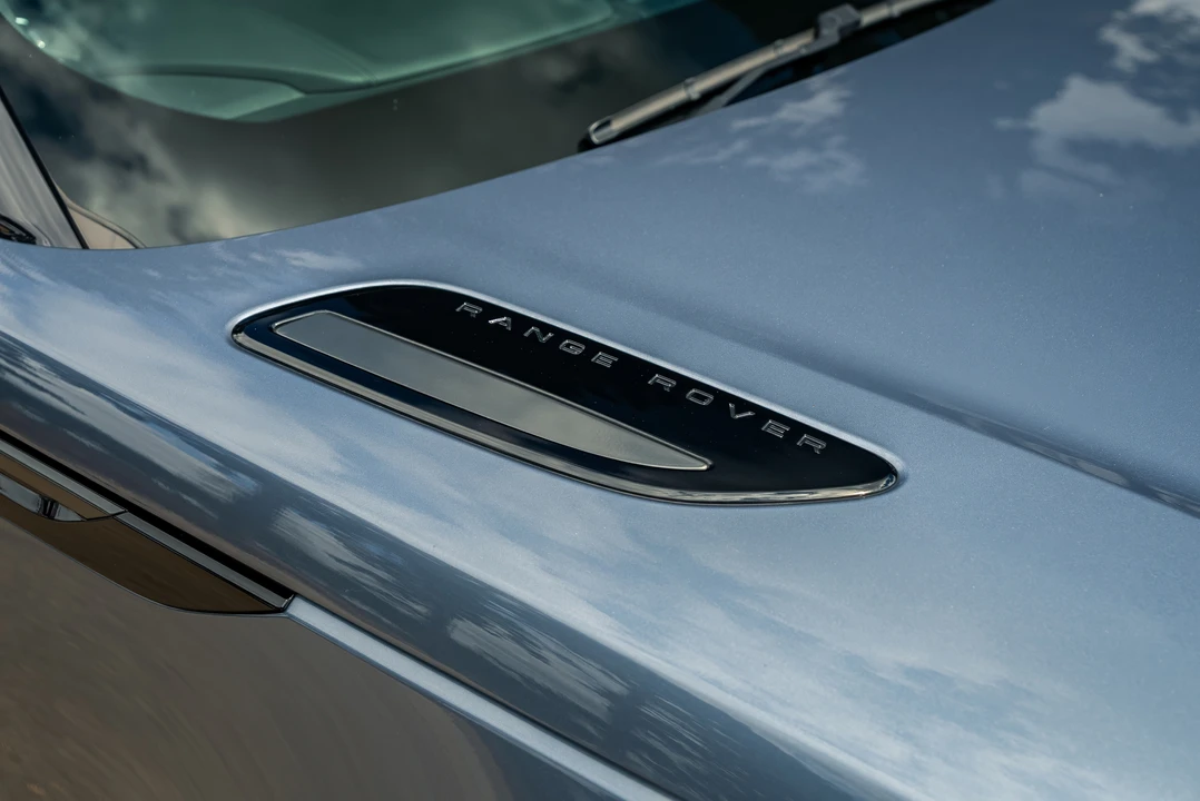 2019 Land Rover Range Rover Velar - Image 11 of 31