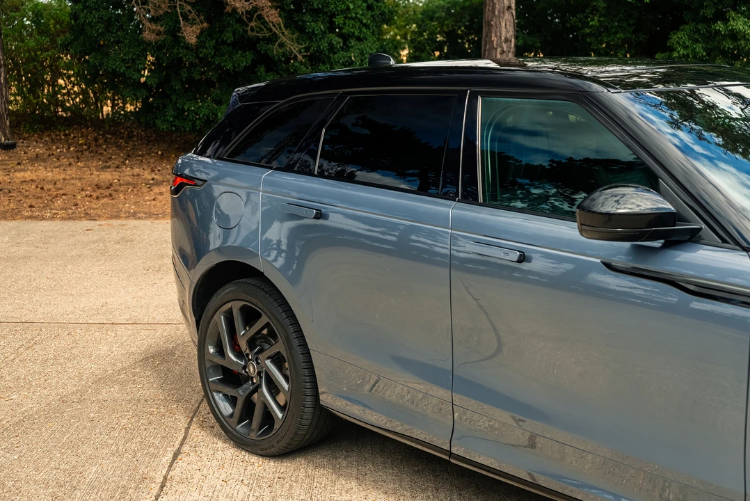 2019 Land Rover Range Rover Velar - Image 12 of 31