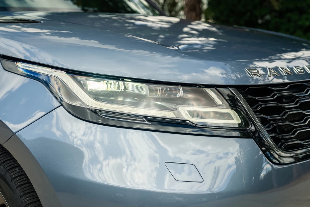 2019 Land Rover Range Rover Velar - Image 18 of 31