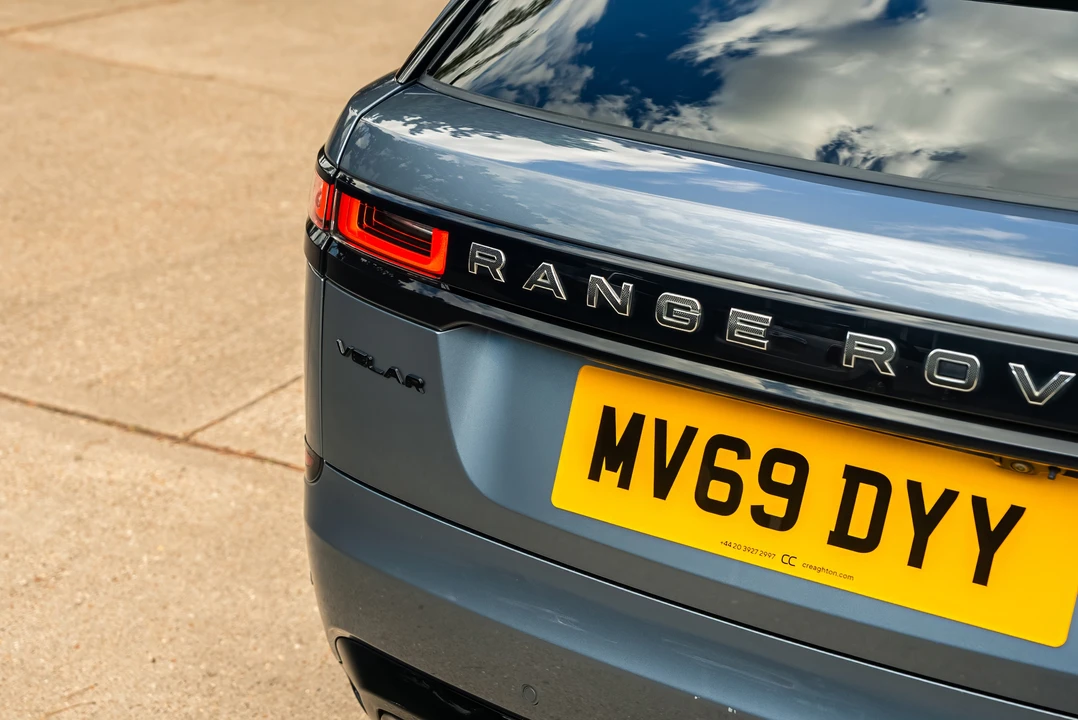 2019 Land Rover Range Rover Velar - Image 28 of 31