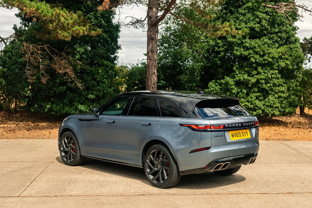 2019 Land Rover Range Rover Velar - Image 7 of 31