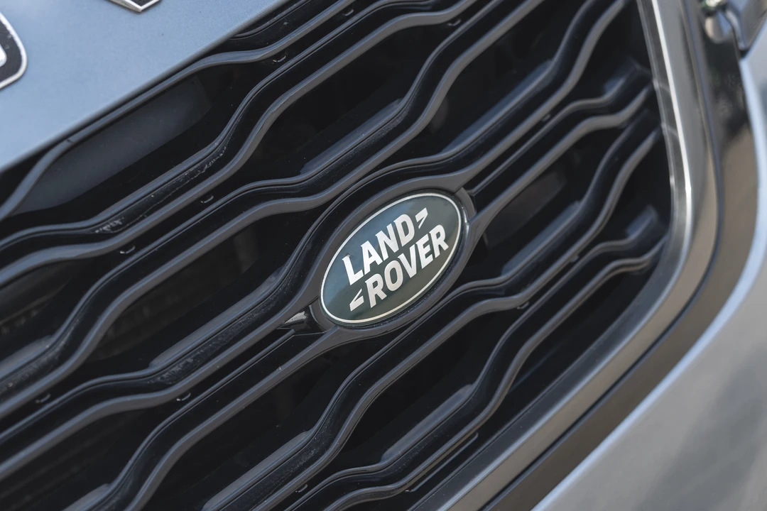 2019 Land Rover Range Rover Velar - Image 15 of 31