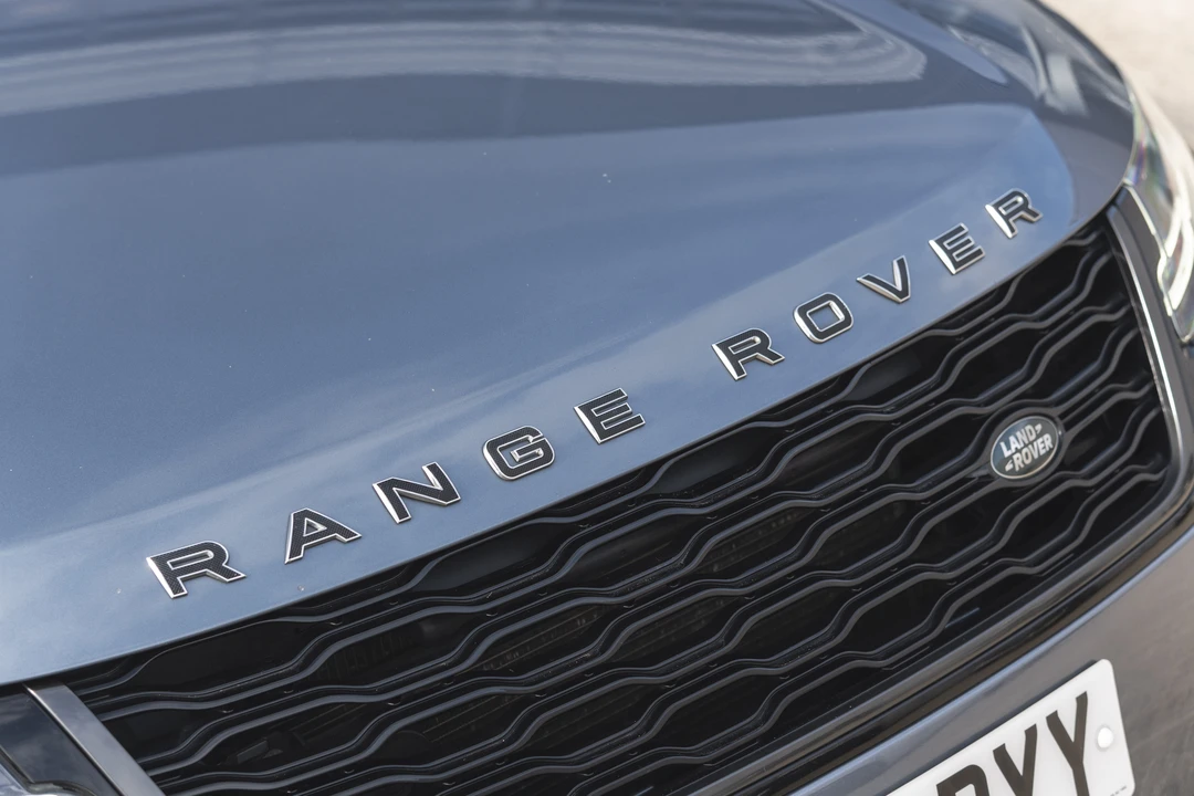 2019 Land Rover Range Rover Velar - Image 16 of 31