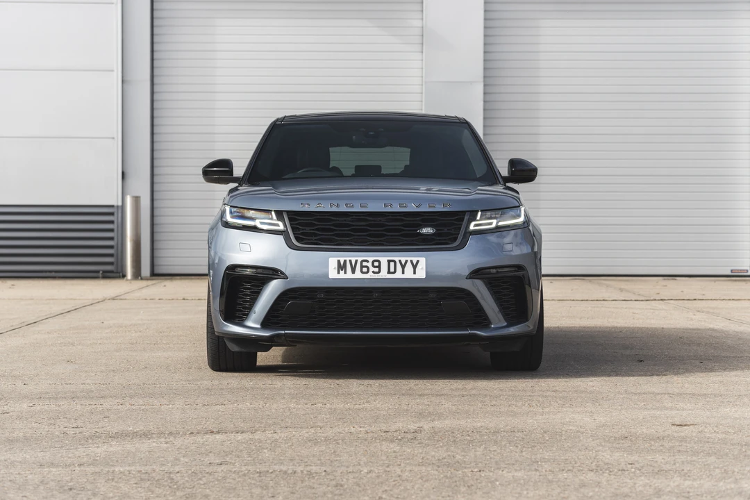 2019 Land Rover Range Rover Velar - Image 2 of 31
