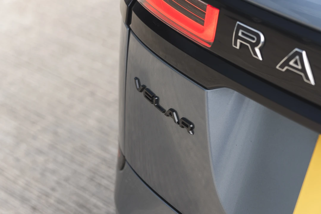 2019 Land Rover Range Rover Velar - Image 23 of 31