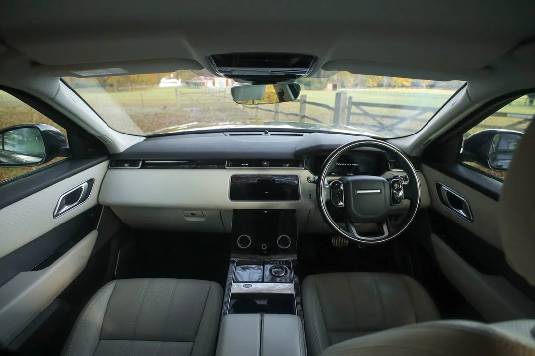 2019 Land Rover Range Rover Velar - Image 20 of 30