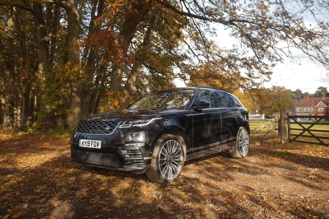 2019 Land Rover Range Rover Velar - Image 5 of 30