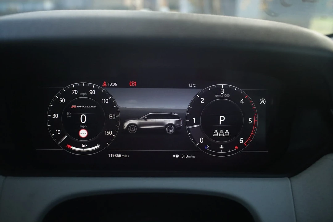 2019 Land Rover Range Rover Velar - Image 29 of 30