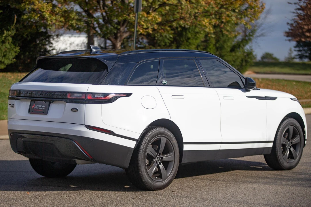 2019 Land Rover Range Rover Velar - Image 4 of 31