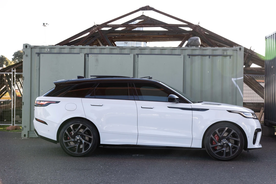 2019 Land Rover Range Rover Velar - Image 4 of 31