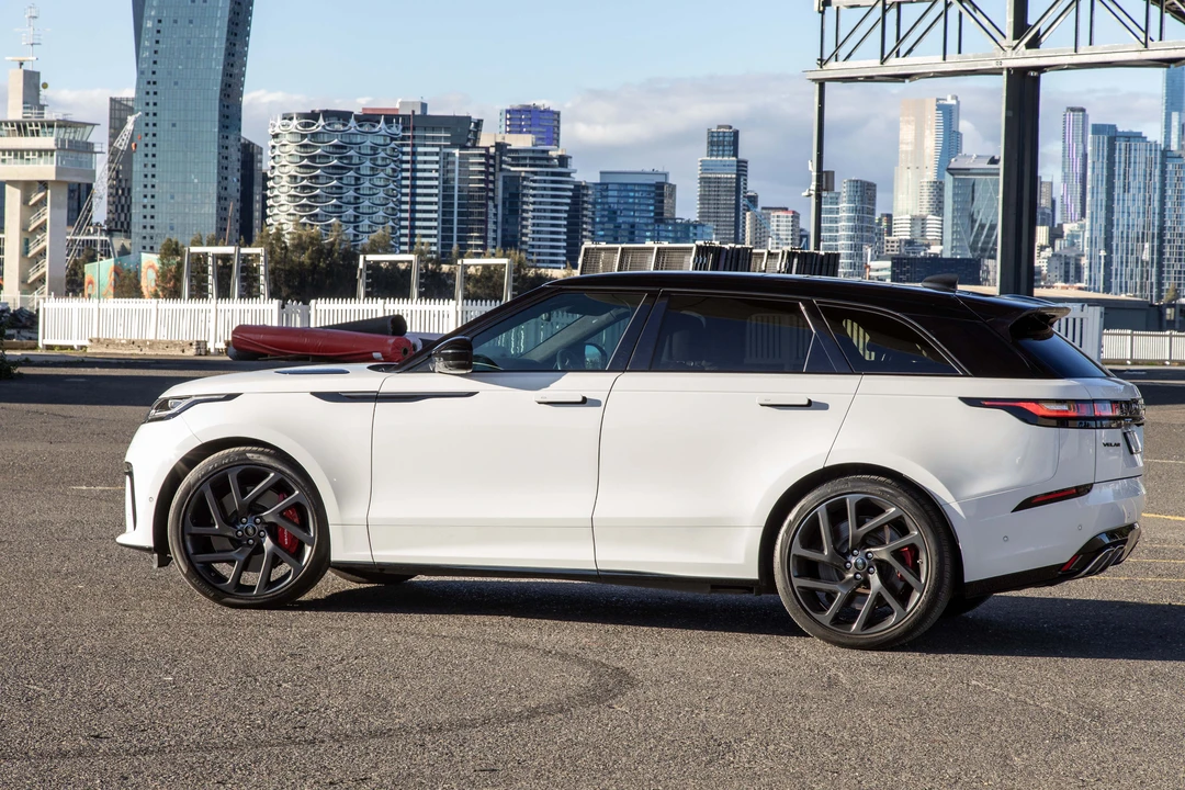 2019 Land Rover Range Rover Velar - Image 26 of 31