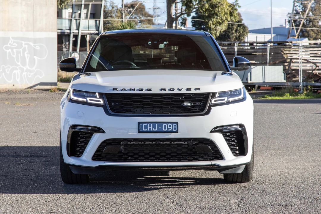 2019 Land Rover Range Rover Velar - Image 2 of 31