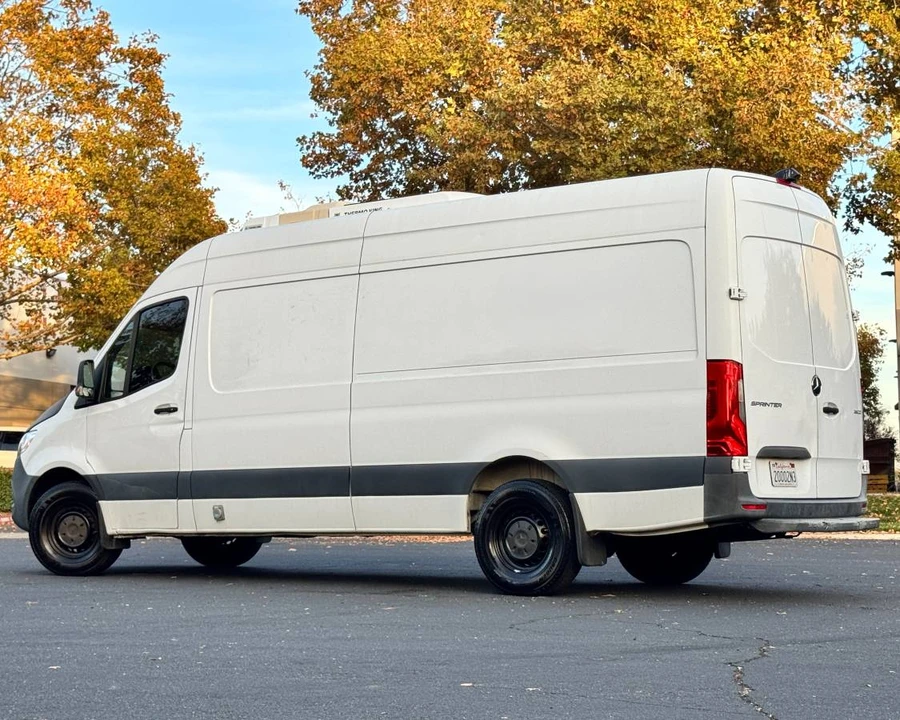 2019 Mercedes-Benz VS30 Sprinter - Image 8 of 13