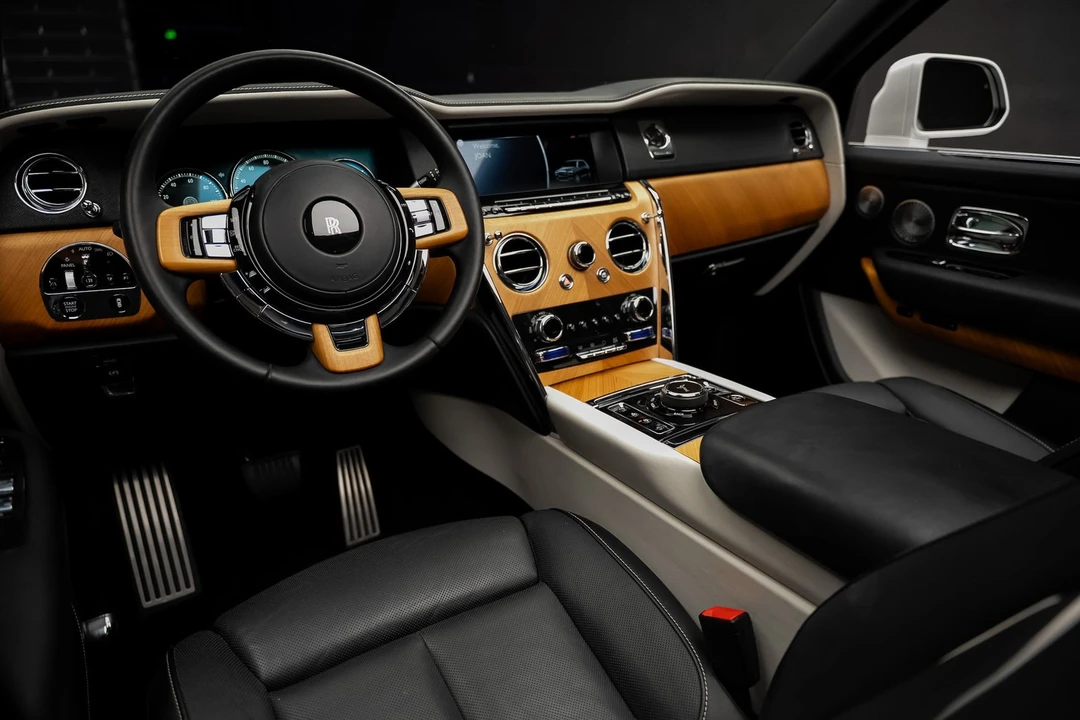 2019 Rolls-Royce Cullinan - Image 2 of 31