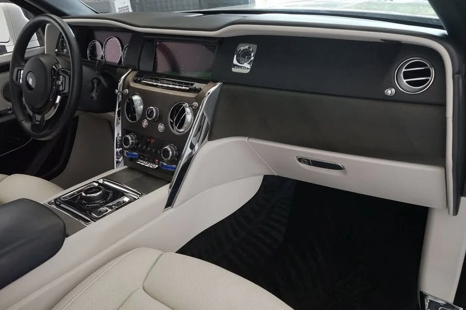 2019 Rolls-Royce Cullinan - Image 12 of 20