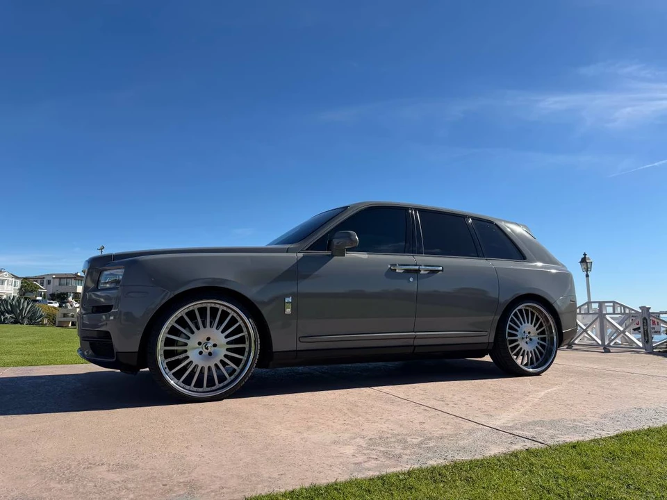 2019 Rolls-Royce Cullinan - Image 8 of 18