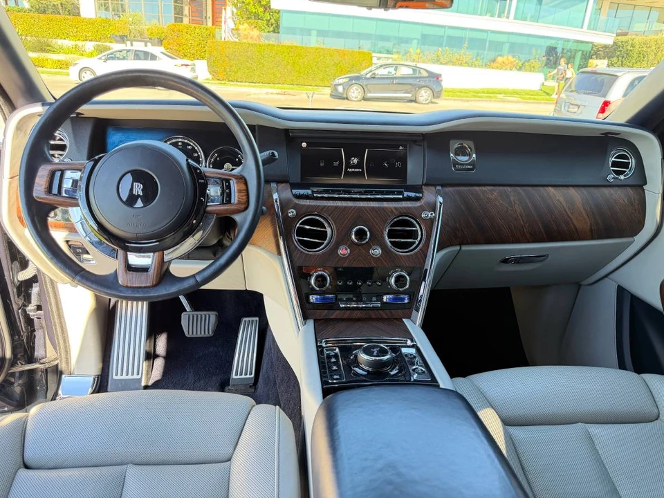 2019 Rolls-Royce Cullinan - Image 15 of 19