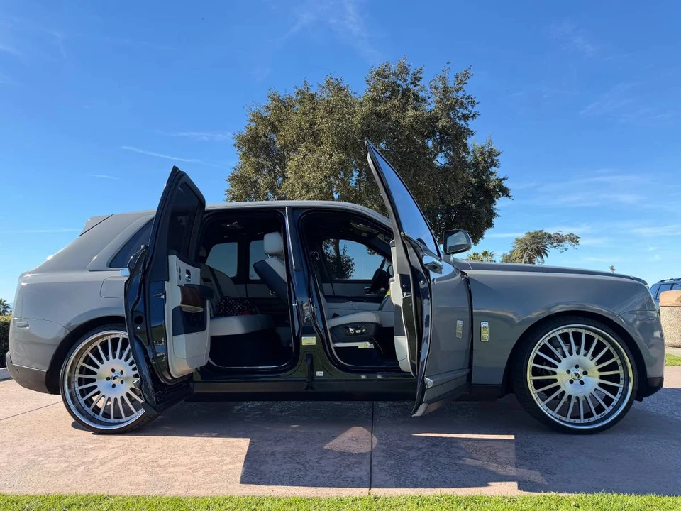 2019 Rolls-Royce Cullinan - Image 10 of 19