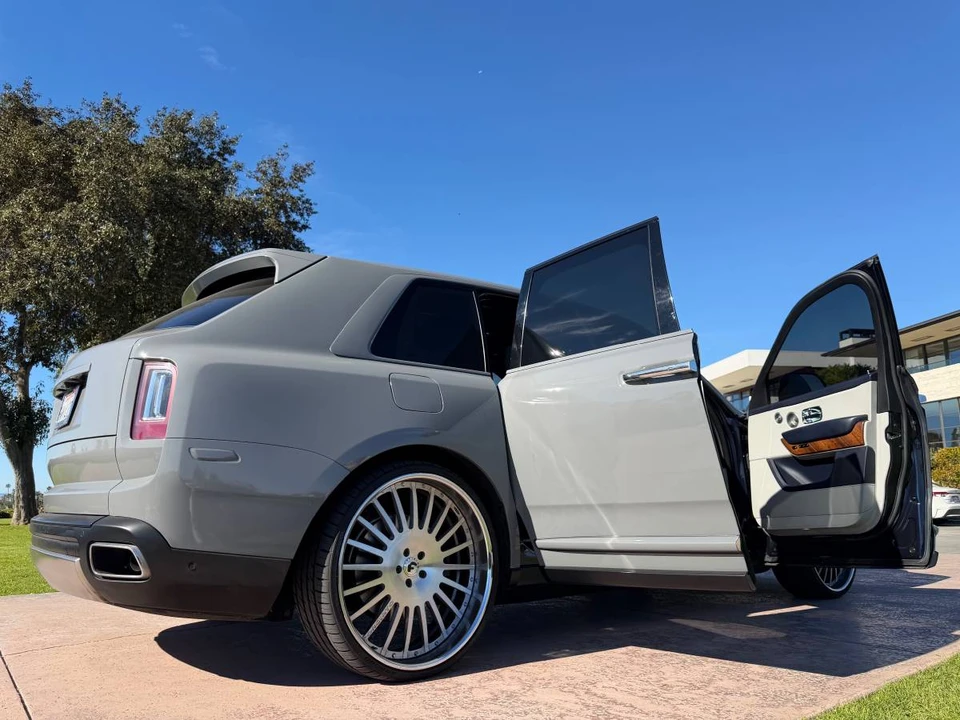 2019 Rolls-Royce Cullinan - Image 14 of 19