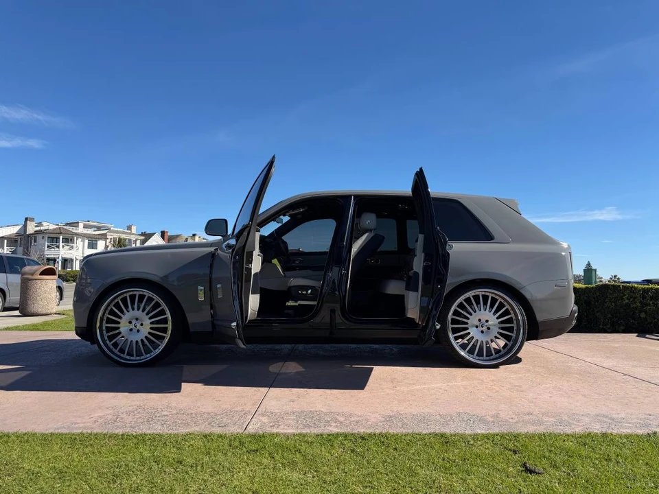 2019 Rolls-Royce Cullinan - Image 4 of 19