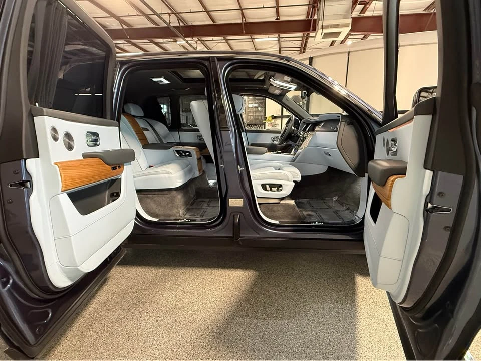 2019 Rolls-Royce Cullinan - Image 9 of 20