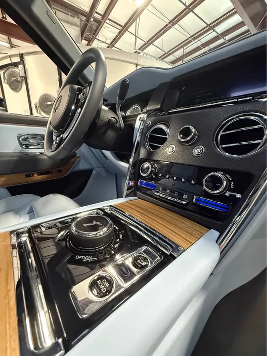 2019 Rolls-Royce Cullinan - Image 14 of 20