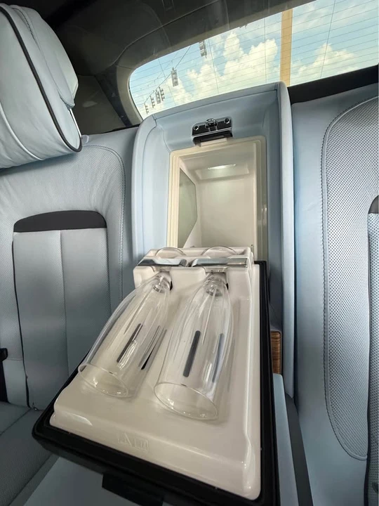 2019 Rolls-Royce Cullinan - Image 19 of 20