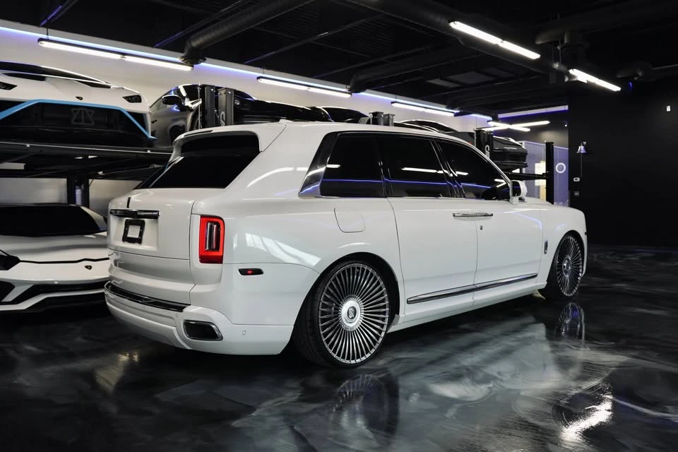 2019 Rolls-Royce Cullinan - Image 8 of 20