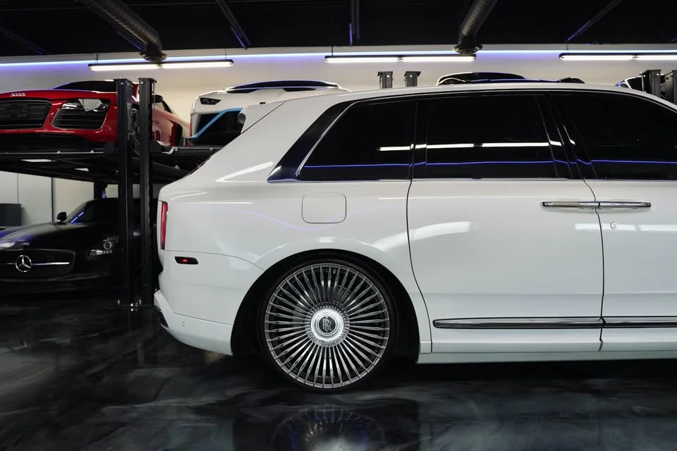 2019 Rolls-Royce Cullinan - Image 6 of 20
